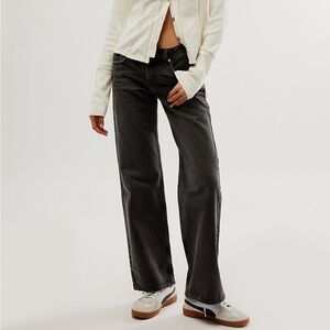 Levi’s Low Loose Jean